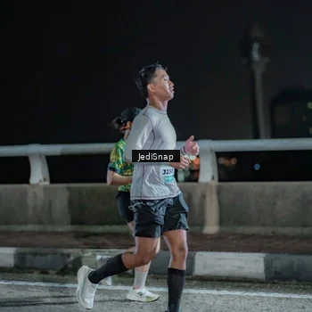 Runner Photo 5918768