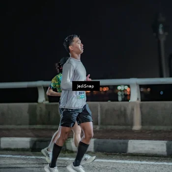 Runner Photo 5918777