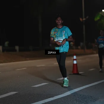 Runner Photo 5918843