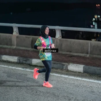 Runner Photo 5918874