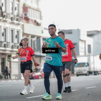 Runner Photo 5918922