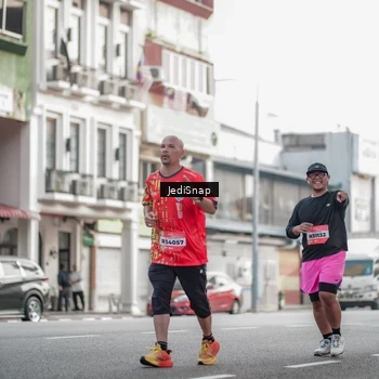 Runner Photo 5918935