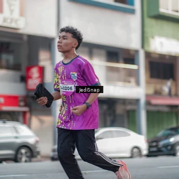 Runner Photo 5918943