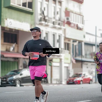 Runner Photo 5918944
