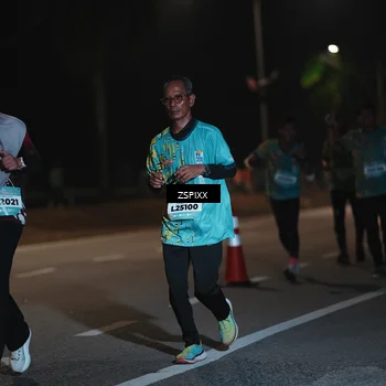 Runner Photo 5919000