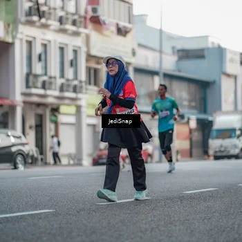 Runner Photo 5919003