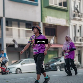 Runner Photo 5919431