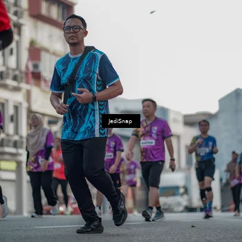 Runner Photo 5919452