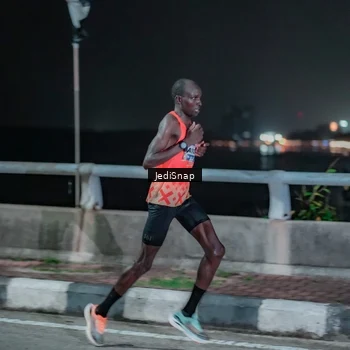 Runner Photo 5919741