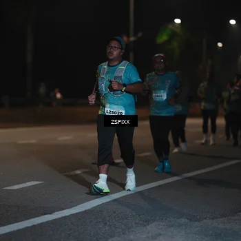Runner Photo 5920007