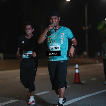 Runner Photo 5920111