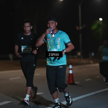 Runner Photo 5920125