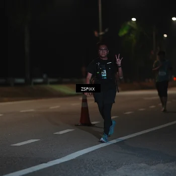 Runner Photo 5920135