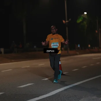 Runner Photo 5920222
