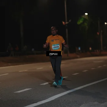 Runner Photo 5920225
