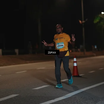 Runner Photo 5920239
