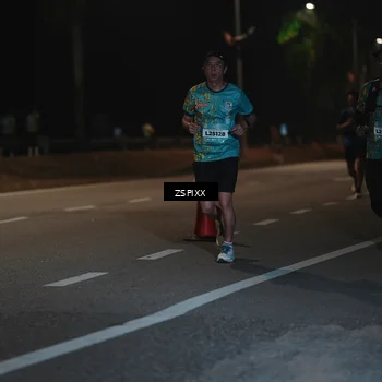Runner Photo 5920274