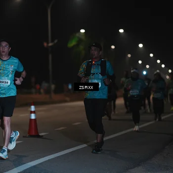 Runner Photo 5920275