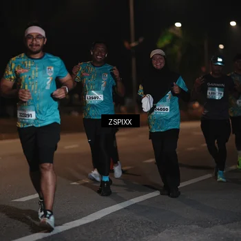 Runner Photo 5920344