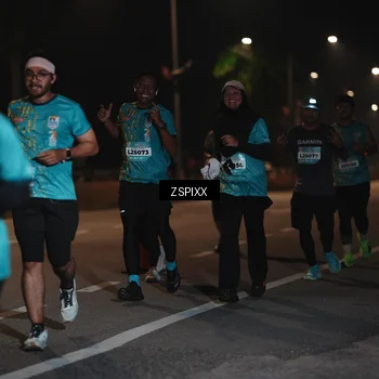 Runner Photo 5920346