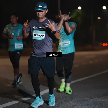 Runner Photo 5920356