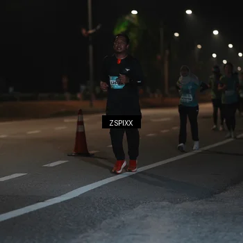 Runner Photo 5920390