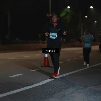 Runner Photo 5920391