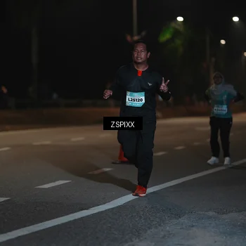 Runner Photo 5920395