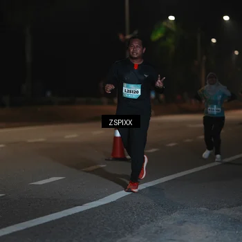 Runner Photo 5920398
