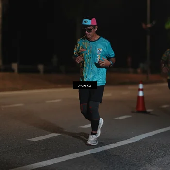 Runner Photo 5920443