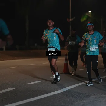 Runner Photo 5920466