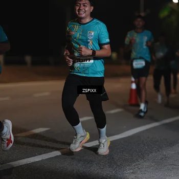 Runner Photo 5920467