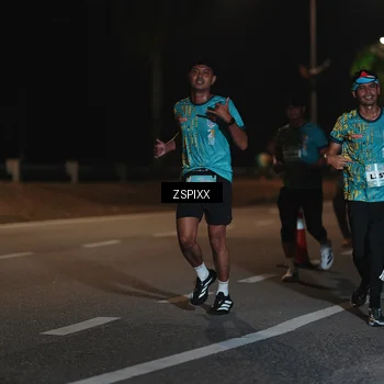 Runner Photo 5920481
