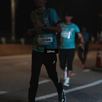 Runner Photo 5920496