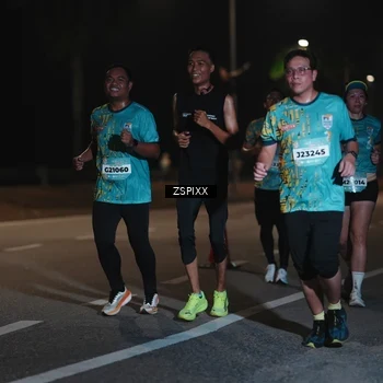 Runner Photo 5920525