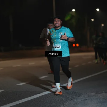 Runner Photo 5920575