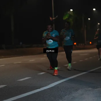Runner Photo 5920582