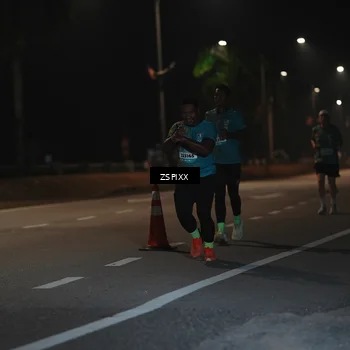 Runner Photo 5920583