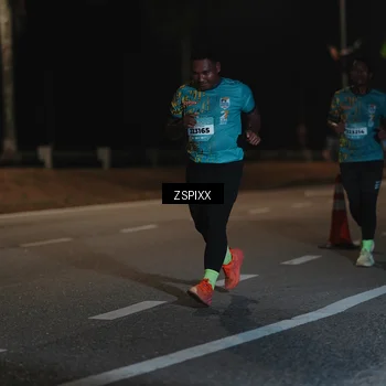 Runner Photo 5920593