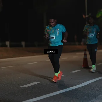 Runner Photo 5920599