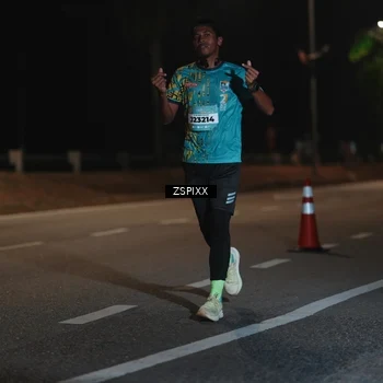 Runner Photo 5920608