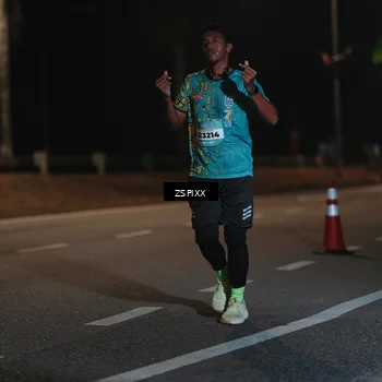 Runner Photo 5920610