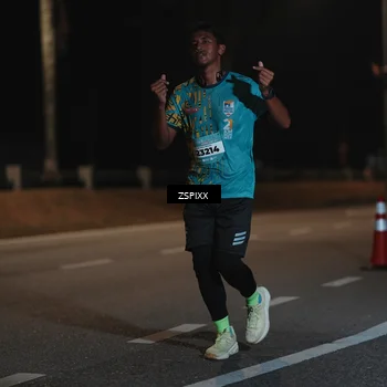 Runner Photo 5920620