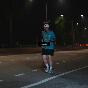 Runner Photo 5920624