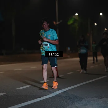 Runner Photo 5920671