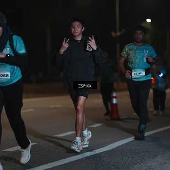 Runner Photo 5920711