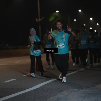 Runner Photo 5920735
