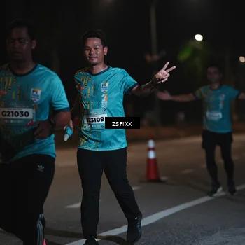 Runner Photo 5920786