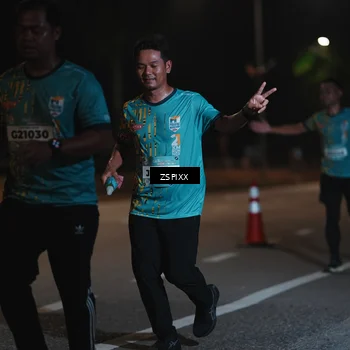 Runner Photo 5920788