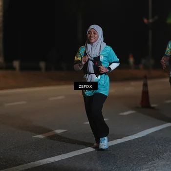 Runner Photo 5920902